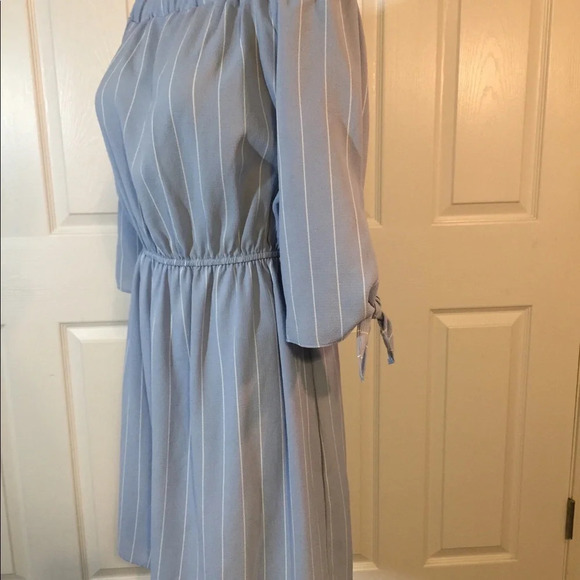 NWOT Soprano Striped Off the Shoulder Dress M - Picture 4 of 14